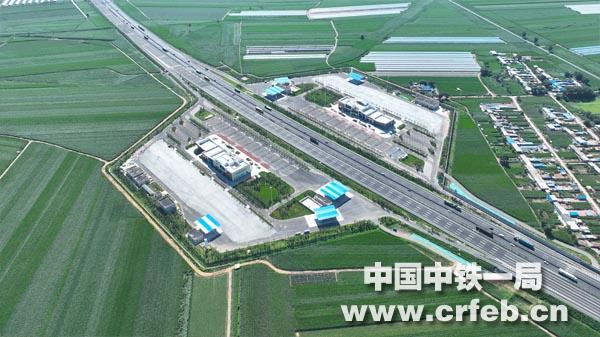 光辉服务区 (2) 光辉服务区 (2)